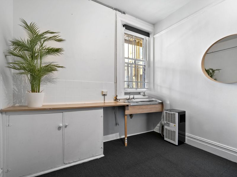 Azzurro Pod Hotel Potts Point - Image 9